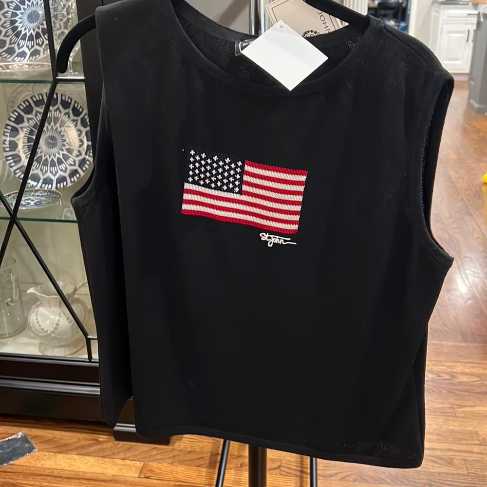 ST JOHN NEW W TAGS TANK, size Large